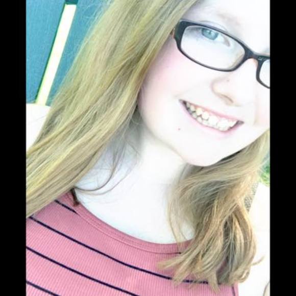 Meet your Posher, Lorelei - Picture 1 of 1